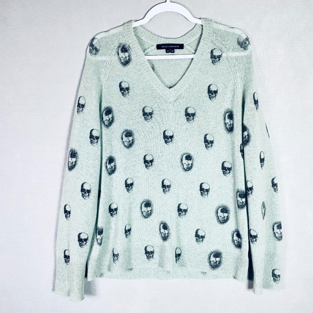 CHIC Skull Cashmere Sweater Womens M Light Green//Baby Blue Long-Sleeve 💙💀💙